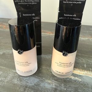 Giorgio Armani perfect glow Luminous Silk Foundation - color 5. Two bottles